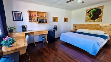 Bureau, Wi-Fi, draps fournis