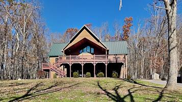 House (5 Bedrooms) | Front of property