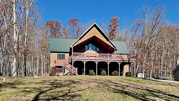 House (5 Bedrooms) | Property amenity