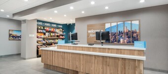 Hampton Inn & Suites By Hilton Irving DFW Airport North