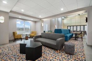 Lobby - Hampton Inn & Suites By Hilton Irving DFW Airport North (Irving)