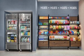 Snack bar - Hampton Inn Midland West (Midland)