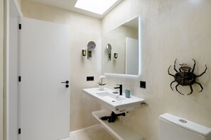 Shower, hair dryer, towels - Casa Xabi, Private terrace - Puerto del Carmen (Puerto del Carmen)