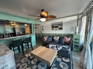 TV, fireplace - SEA BLUE-- MB PRIME LOCATION (Myrtle Beach)