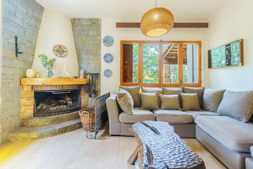 Beautiful house in Calella de Palafrugell. Ideal for families.