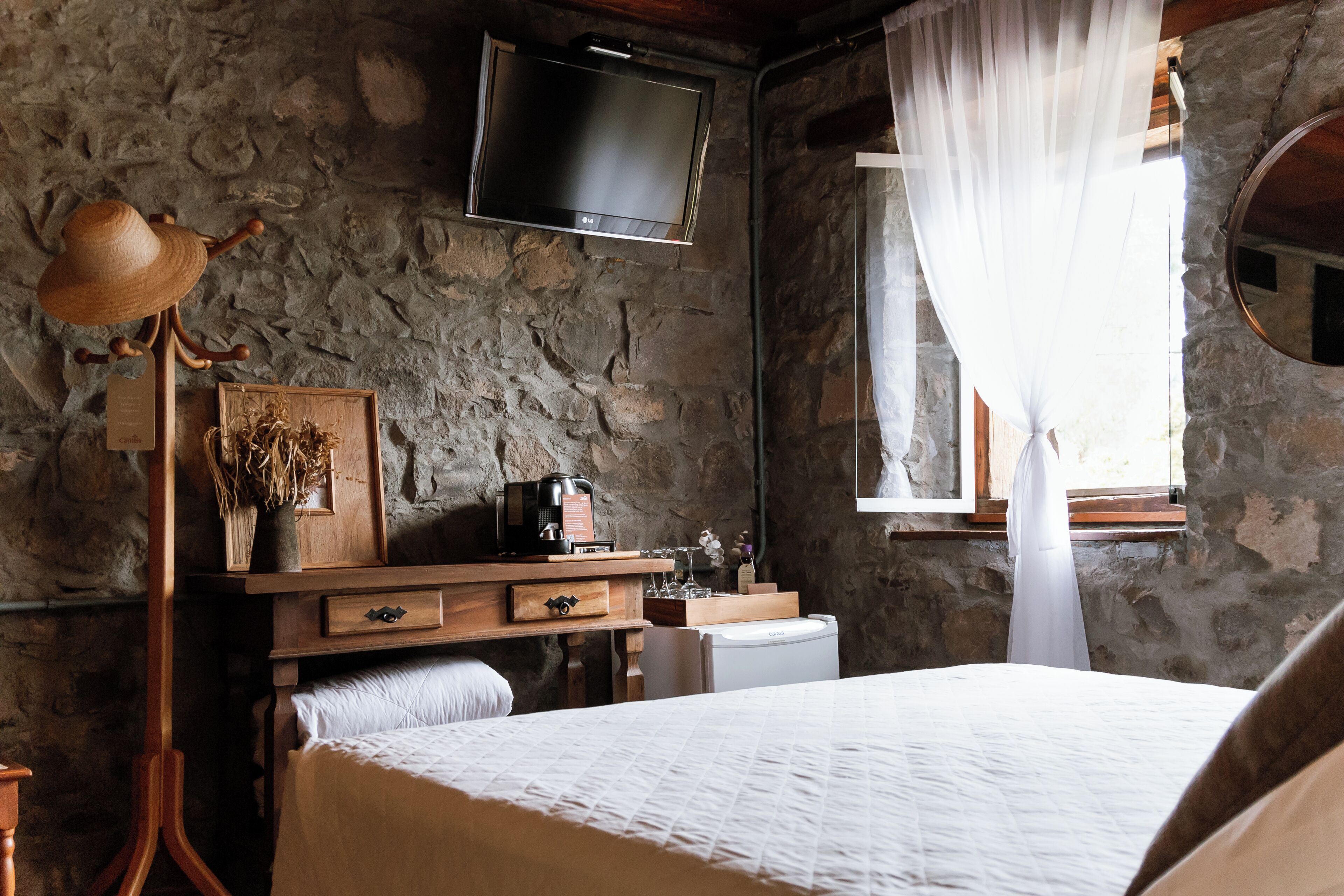 Cortinas blackout, sistema de insonorización y wifi gratis 