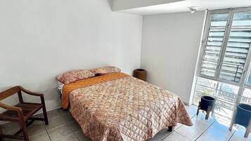 Iron/ironing board, WiFi