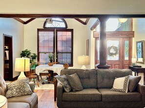 TV connectée, cheminée