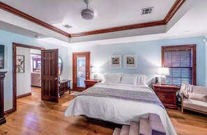 5 chambres, bureau, fer et planche à repasser, Wi-Fi gratuit