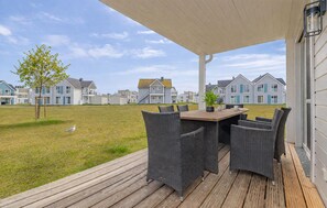 Outdoor dining - Amazing apartment in OstseeResort Olpenitz with sauna (OstseeResort Olpenitz)