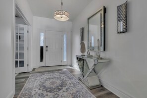 Interior - The Blue Haven – Easton & Airport Retreat (Columbus)