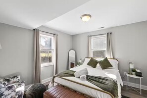 5 habitaciones, tabla de planchar con plancha y wifi gratis 