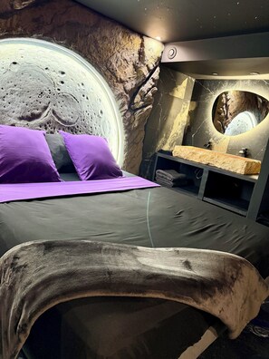 1 bedroom, WiFi, bed sheets - Love room L'écrin d'Astéria (Laudun-l'Ardoise)