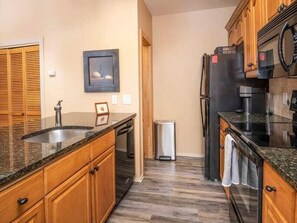 Refrigerador, placa de cocina