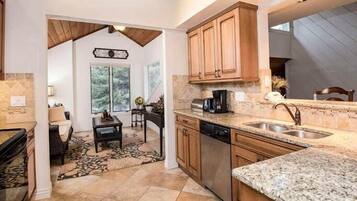 Réfrigérateur, plaque de cuisson