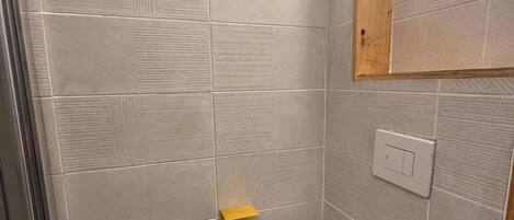 Comfort Double Room | Bathroom