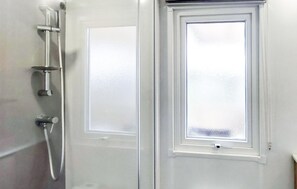 Shower - Gorgeous (sta)caravan in Saint-Julien-en-Born (Saint-Julien-en-Born)