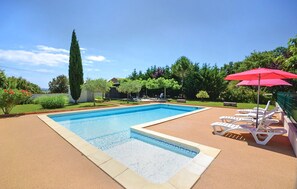 Pool - Stunning home in Montignargues (Montignargues)