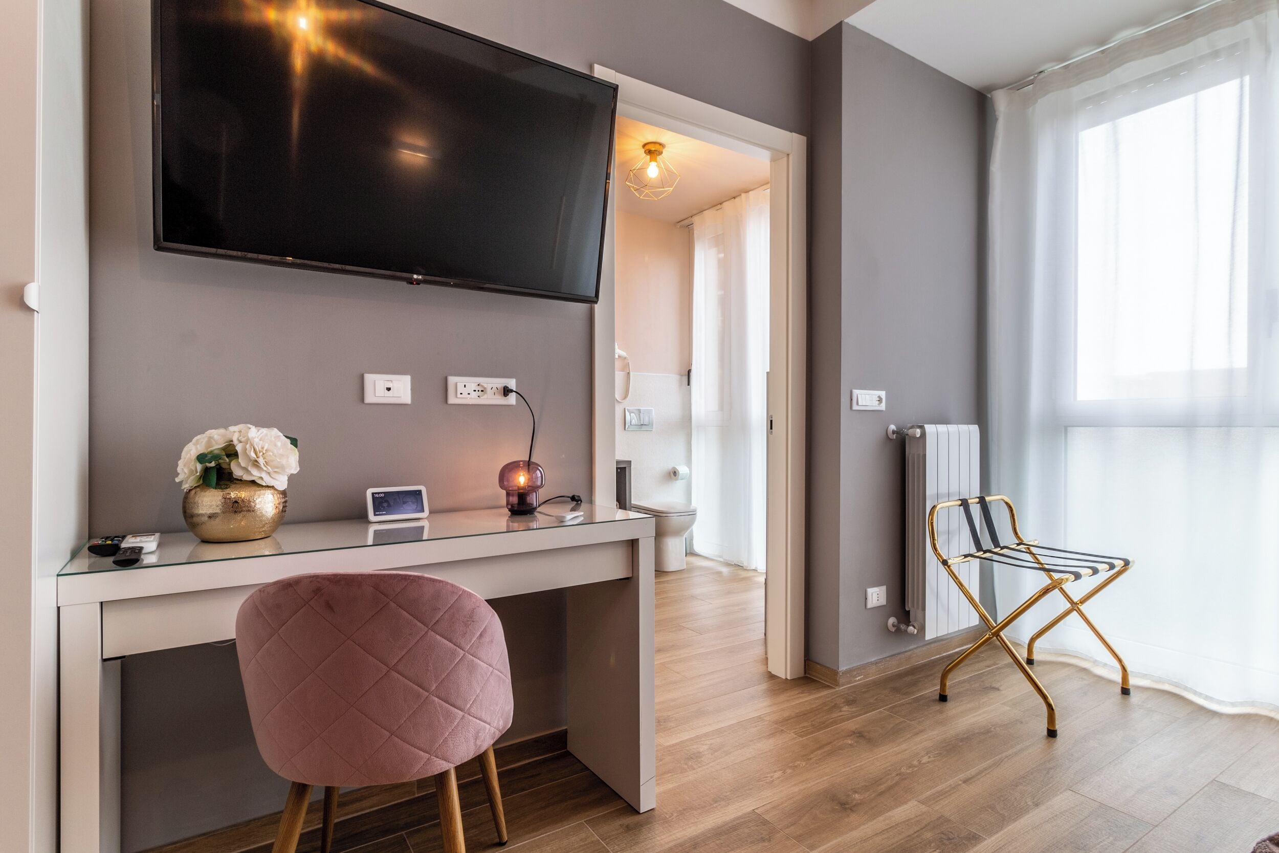 Exclusive Suite | Jetted bathtub