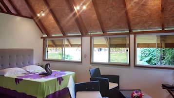 1 bedroom, in-room safe, free WiFi, bed sheets