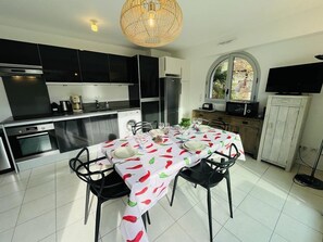 Fridge, oven, dishwasher, toaster - Apartment "le clos brémontier" (HOSSEGOR)