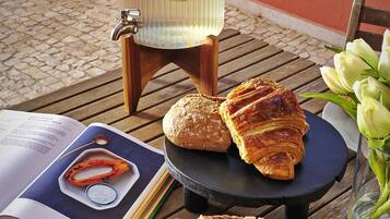 Daily buffet breakfast (EUR 10 per person)