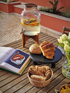 Daily buffet breakfast (EUR 10 per person)