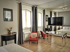 Superior Double or Twin Room | In-room safe, free WiFi - Lapa 82 Boutique Bed & Breakfast (Lisbon)