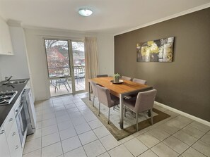 Private kitchen - Peaceful 1-Bedroom City (Turner)
