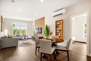 Dining - Bnew 2BR in DT Golden | AC, Balcony, BBQ, Sleeps 6 (Golden)