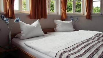 Double Room, Private Bathroom, Park View | Free WiFi