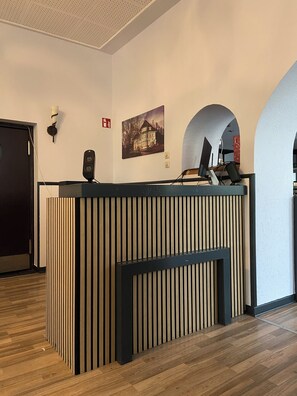 Reception - Hotel Volksgarten Mengede - Estia (Dortmund)