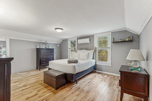 6 habitaciones, internet y ropa de cama 