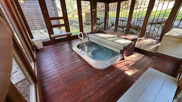 Idromassaggio al coperto