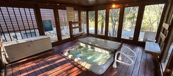 Adorable 2-Bedroom with Loft Condo at the Base of Snowshoe--a Perfect Getaway!