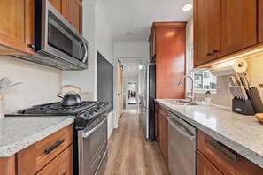 Microwave, oven, stovetop, dishwasher