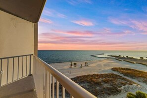 Property grounds - Sea Breeze 807 | Enjoy Panoramic Views of the Gulf! (Biloxi)