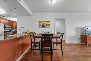 Dining - Sea Breeze 807 | Enjoy Panoramic Views of the Gulf! (Biloxi)