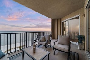Property grounds - Sienna on the Coast 906 Enjoys views of the Gulf (Gulfport)