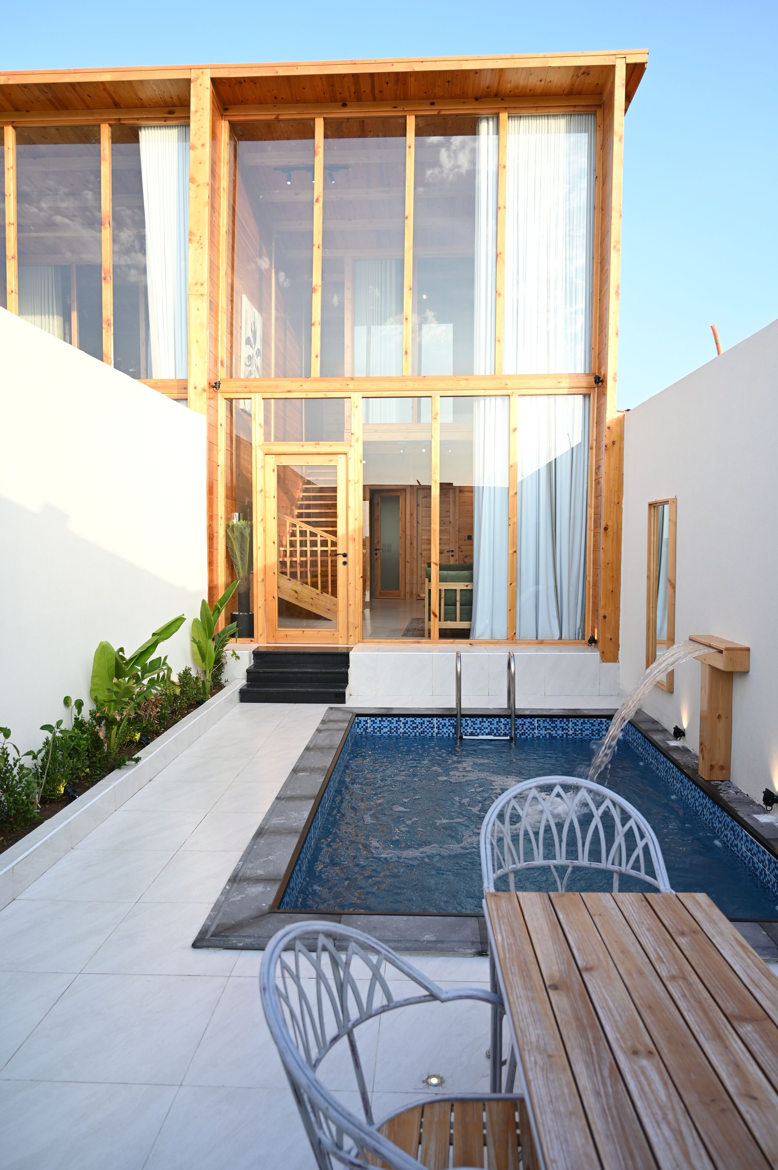 Verdunkelungsvorhänge, kostenloses WLAN