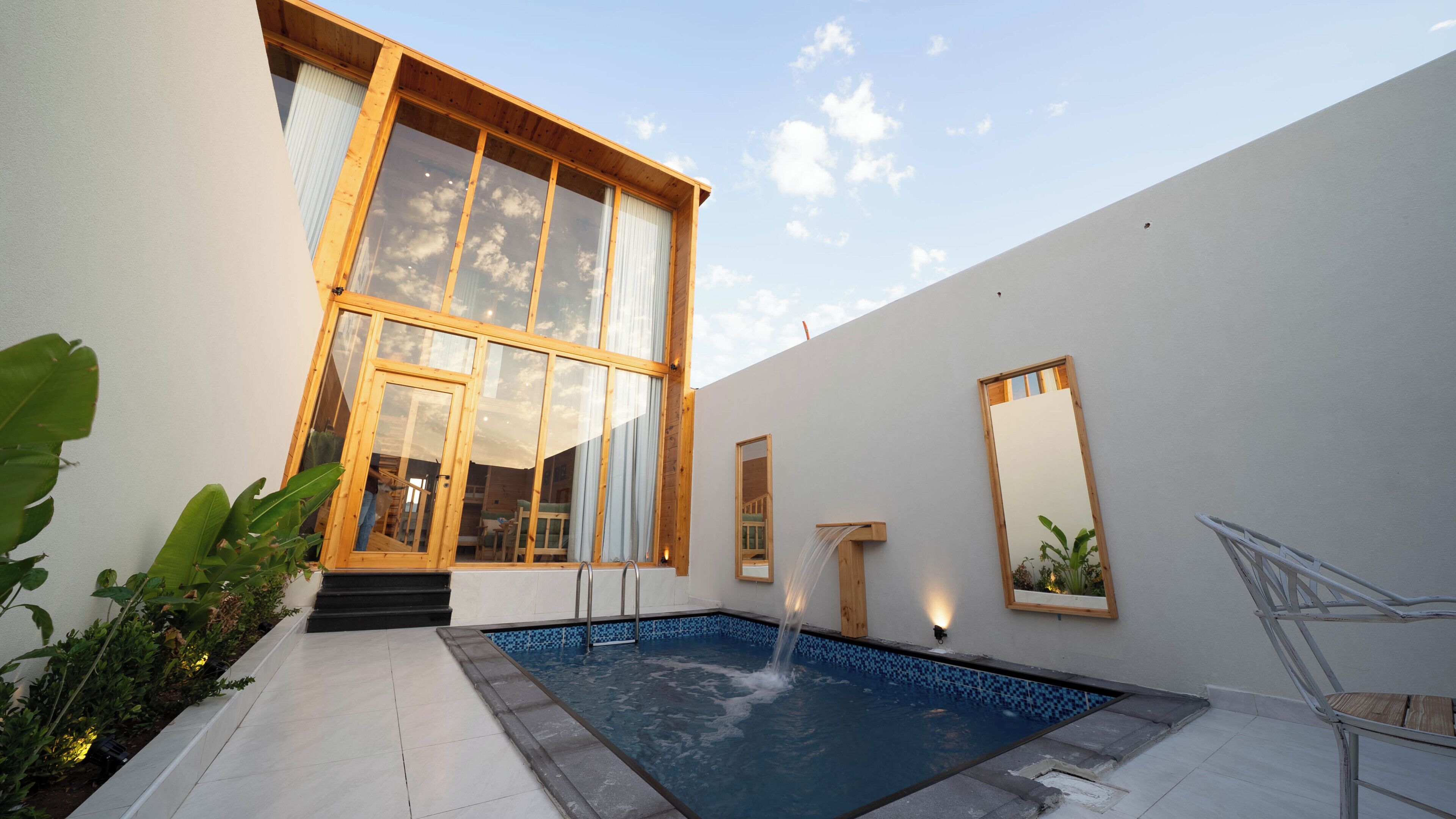 遮光窗帘、免费 WiFi