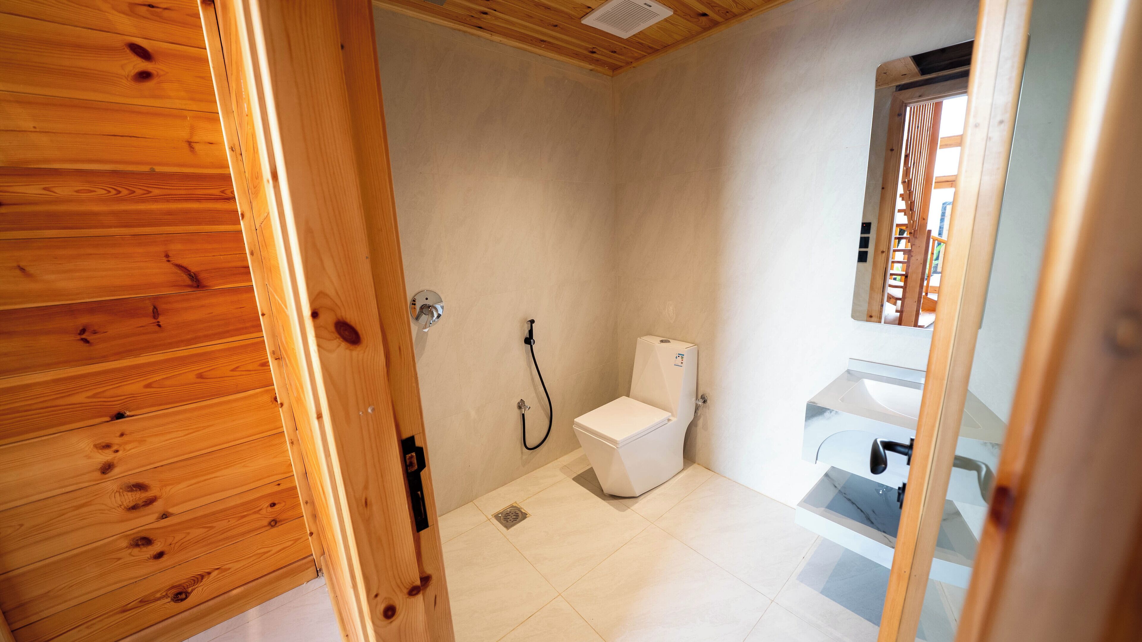 Shower, towels, soap, shampoo