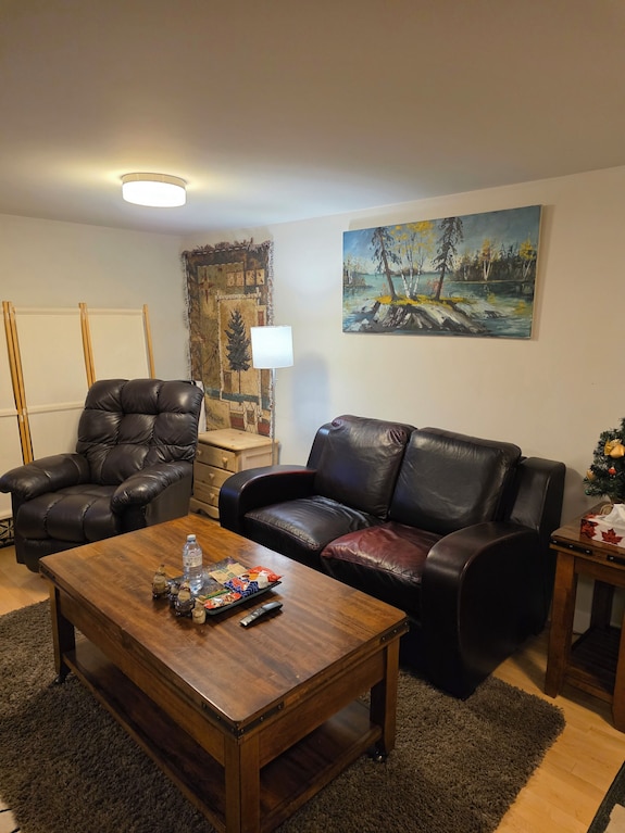 \Taurora Views & Arctic Vibes, Adult Only Stay Near Trails & Great Slave Lake - イエローナイフ
