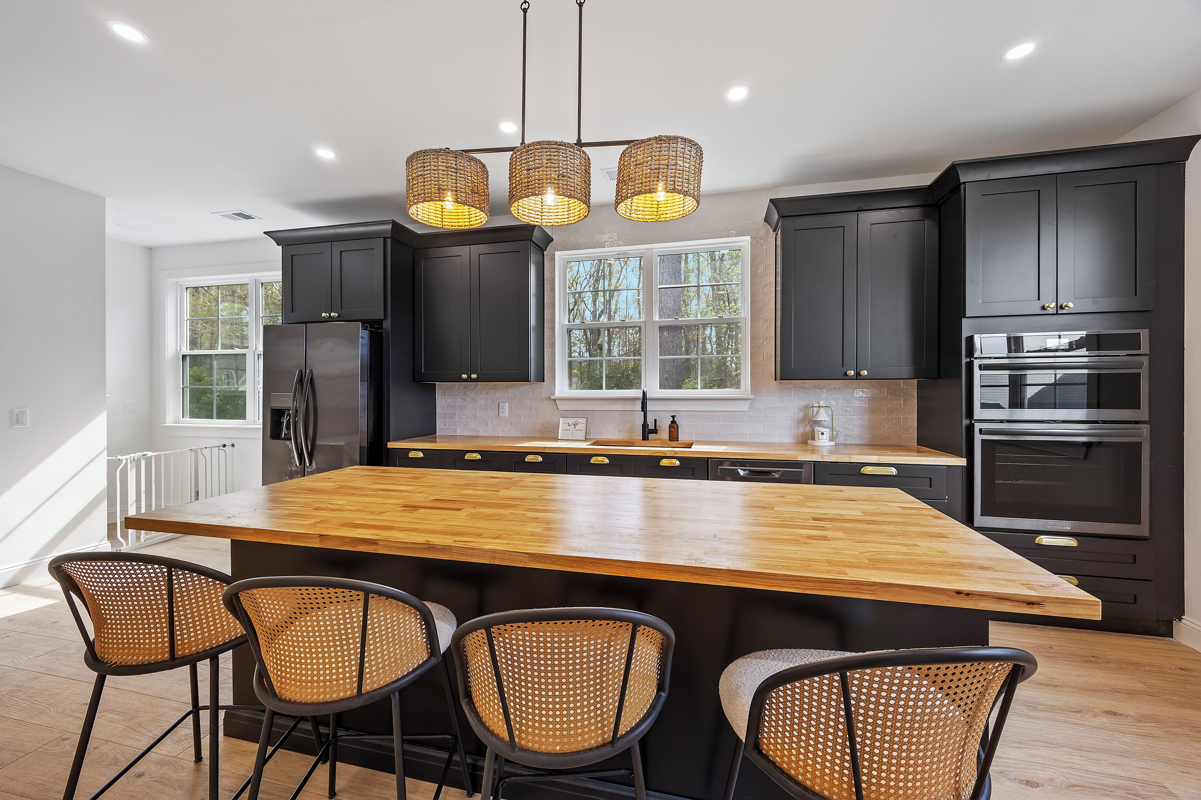 Microondas, horno y lavavajillas 