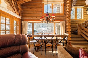 Interior - Experience luxury at Deer Valley Pine Inn 4, a ski-in/ski-out townhome in Park City. (Park City)