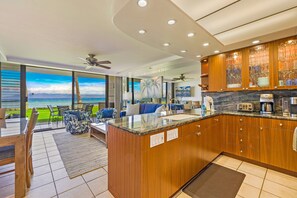 Interior - SUMMER SALE! Ocean view 2BR condo in West Maui, perfect for groups of 6- PK L106 (Lahaina)