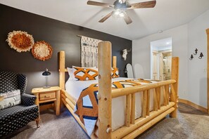 2 bedrooms, iron/ironing board, travel cot, free WiFi
