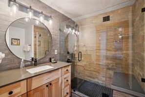 Shower, hair dryer, towels - Luxury Upper Deer Valley - Great For Families! Walk To DV Slopes! (Park City)
