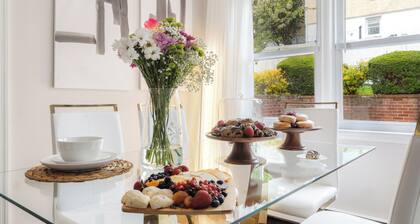 Luxury NYC Home with Free Parking for 12