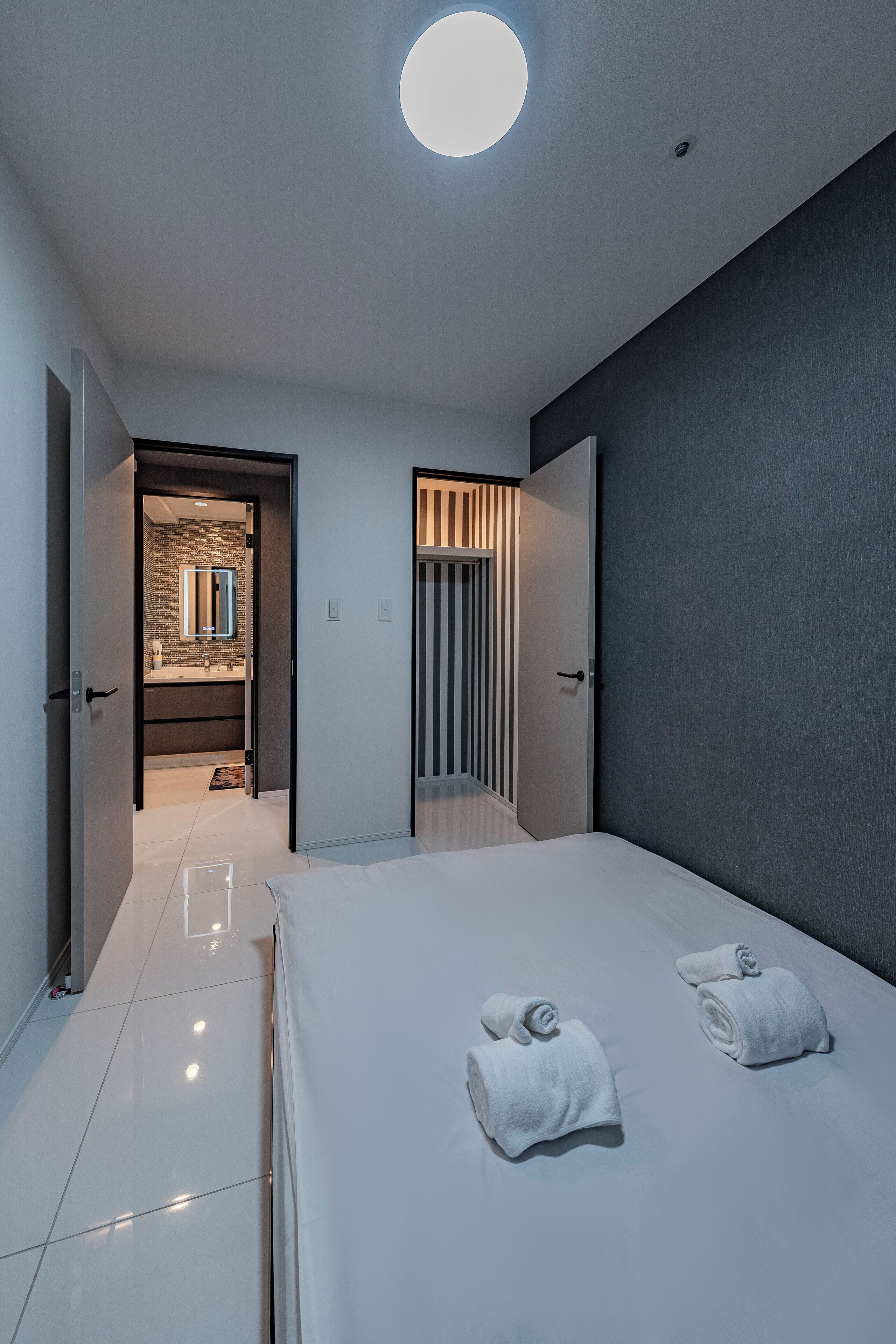 Suite Keluarga, balkon, pemandangan kota | Ruang kerja ramah laptop, tirai kedap cahaya, dan kedap suara